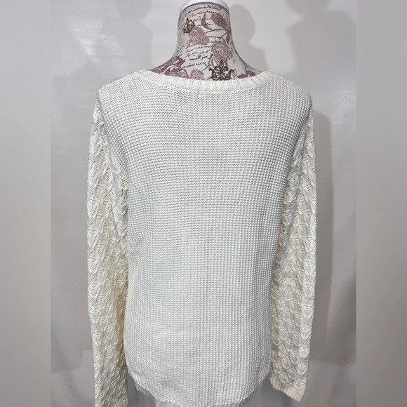 JEANNE PIERRE‎ Ivory cable knit sweater size L. - Picture 4 of 11